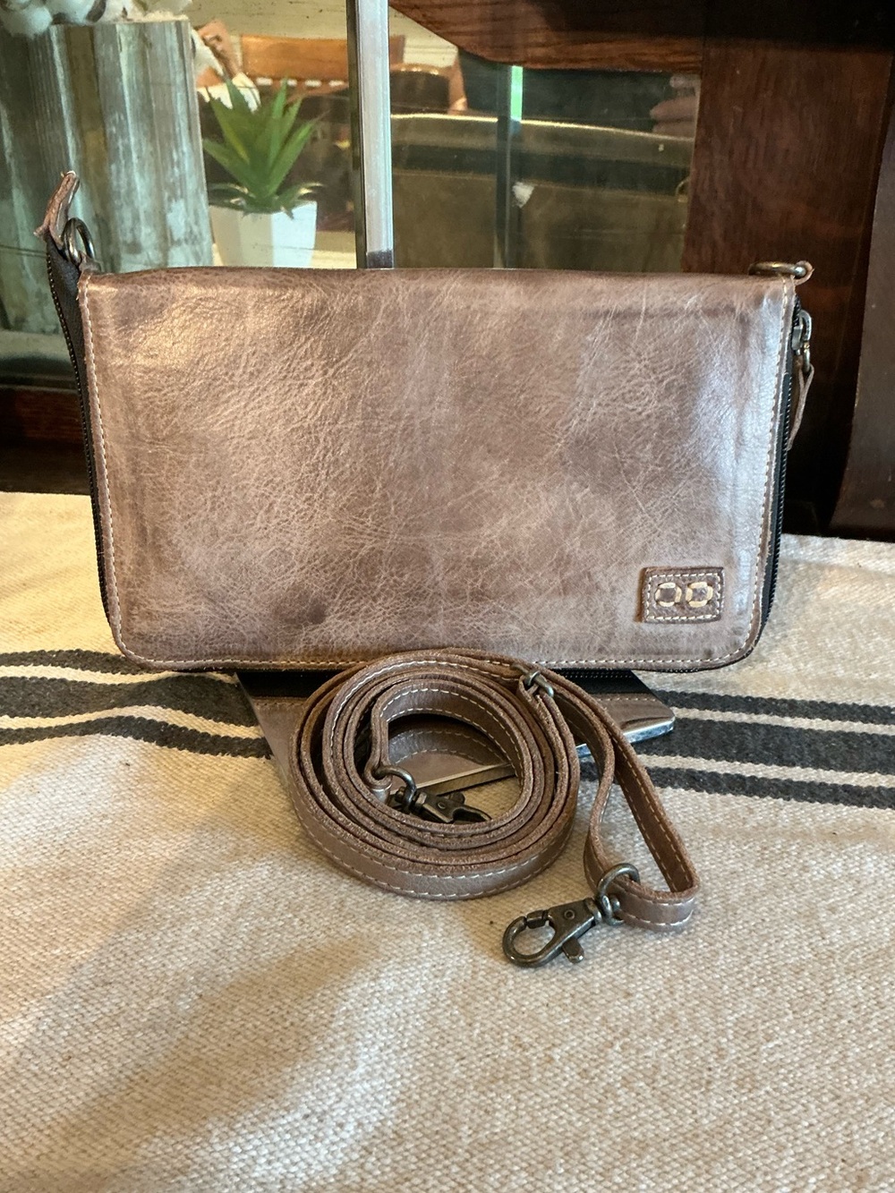 NWOT Bed Stu TEMPLETON II Taupe Oats Rustic Crossbody Shoulder Bag Wallet $185